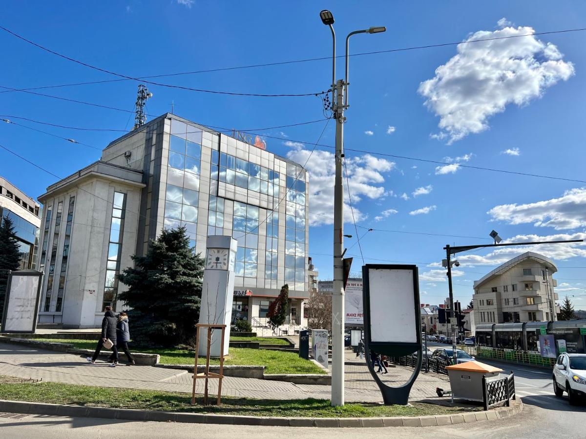 Ferienwohnung Mnm Lapusneanu Iasi Exterior foto